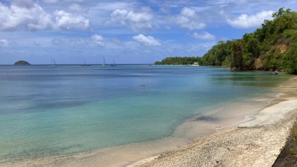 Plage des Raisiniers à Trinité en Martinique - Gîte Caracoli